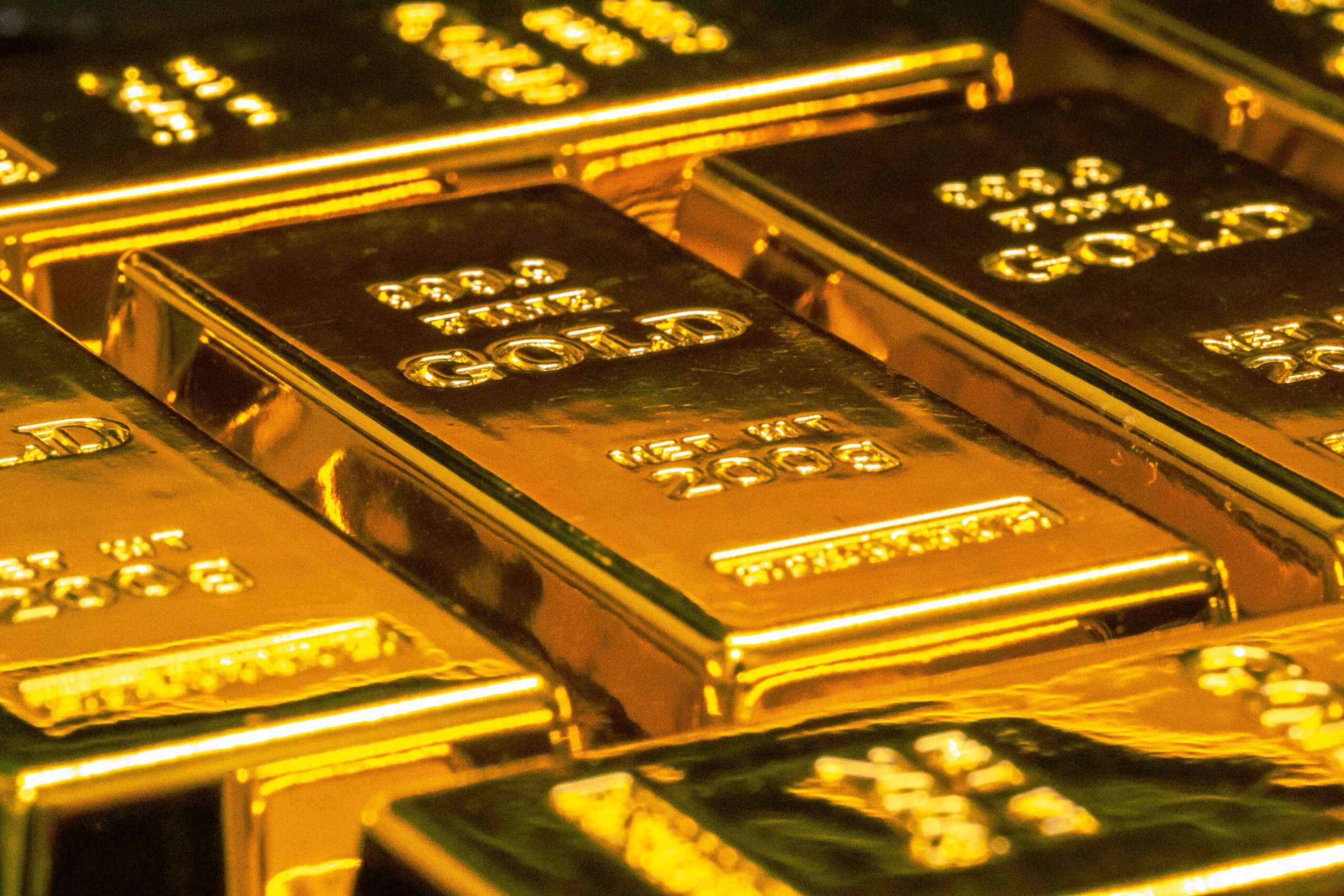 Gold Prices Surges in Pakistan: Rs 2,000 Increase per Tola