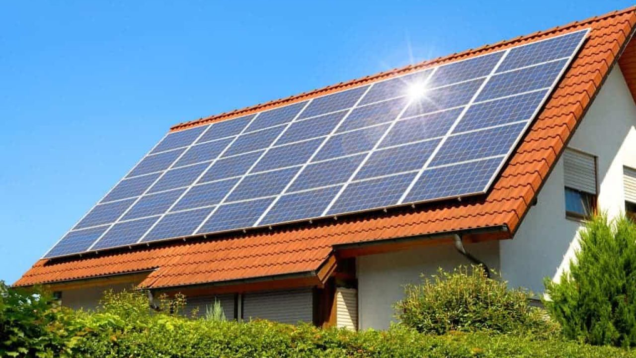 Government Proposes Tax on Solar Panel Users: Rs. 2,000 per Kilowatt